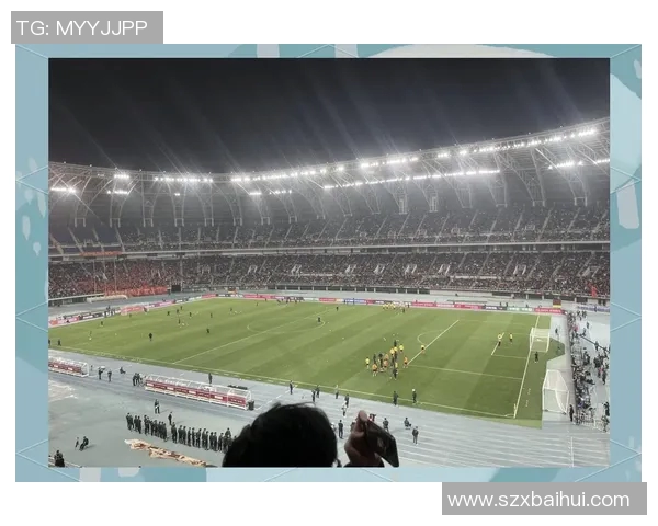 六月足球明星赛盛典精彩纷呈球迷狂欢共庆足球激情时刻 六月足球明星赛盛典精彩纷呈球迷狂欢共庆足球激情时刻