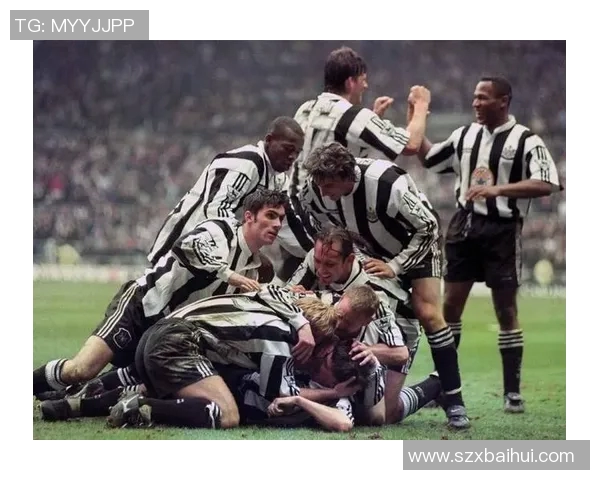 不屈不挠的足球巨星们他们在场上从不下跪的故事