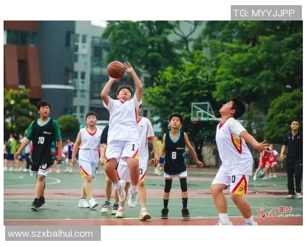 篮球女明星拍照姿势大揭秘展现运动魅力与时尚风采的完美结合 篮球女明星拍照姿势大揭秘展现运动魅力与时尚风采的完美结合